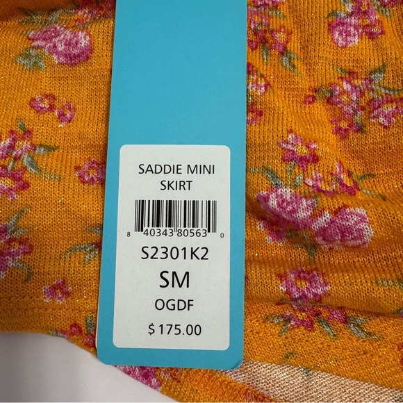 Beach Bunny SADDIE Mini Skirt S Floral Gold Heart Chain Trim NWT $175 - Picture 3 of 8